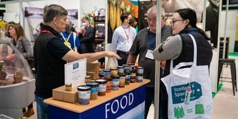 woman at food show