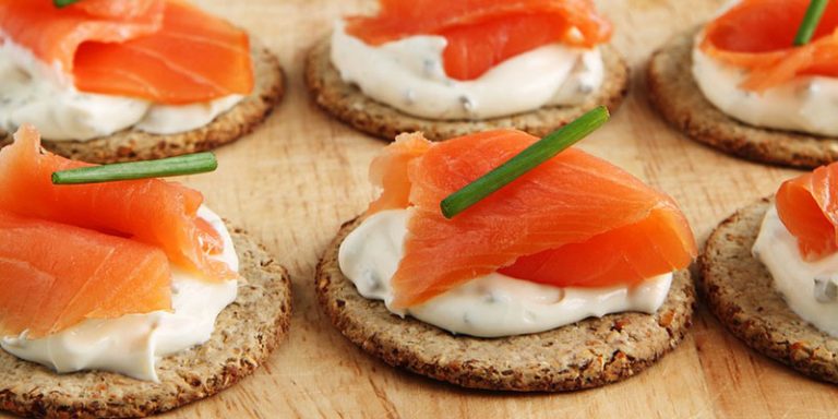 Smoked salmon canapés