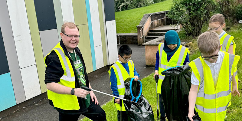 You are currently viewing Asda Scotland colleagues lend a hand in ‘Big Help Out’ initiative